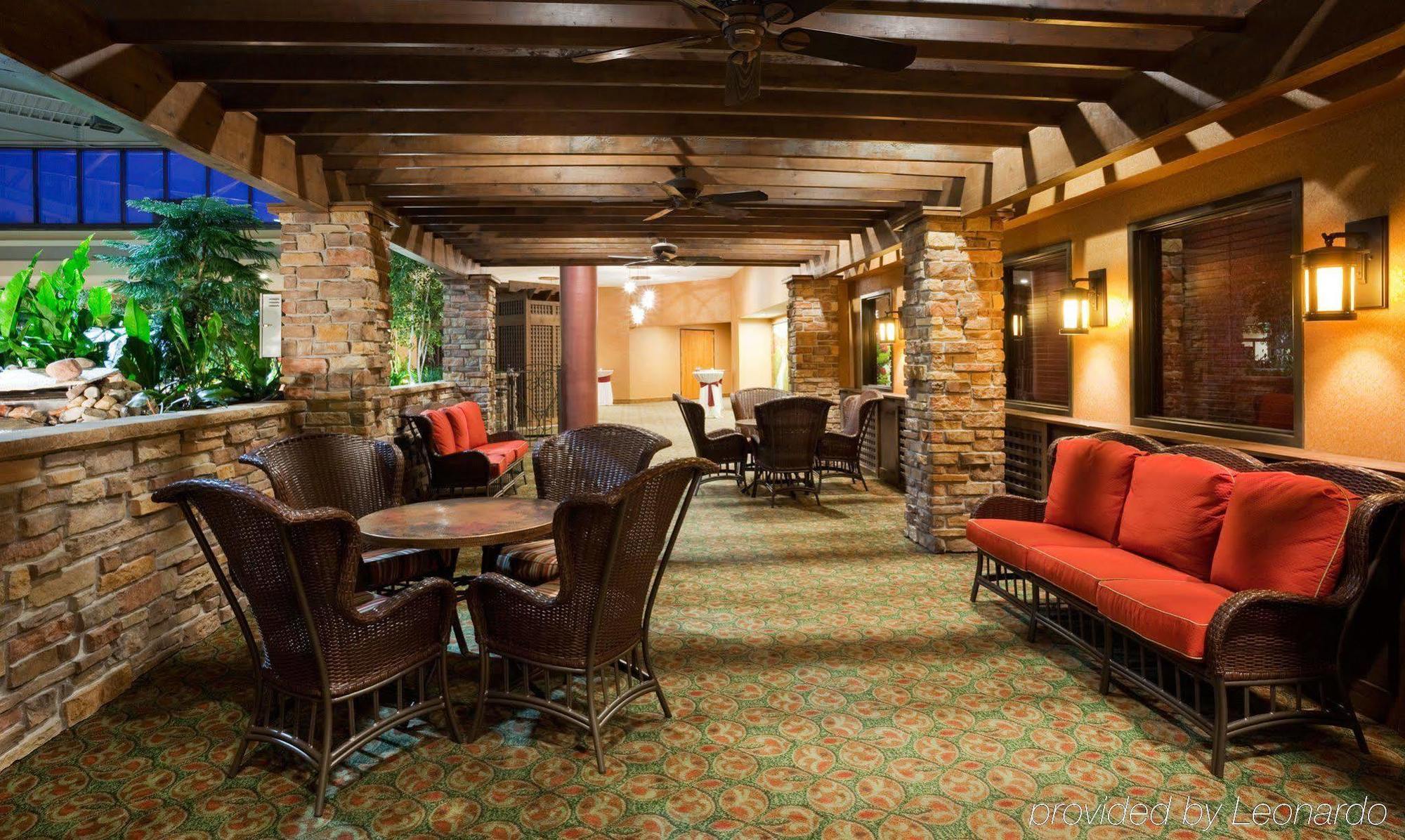Holiday Inn Bloomington Airport, An Ihg Hotel Interior foto